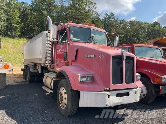 Kenworth T450B Tartályos teherautók