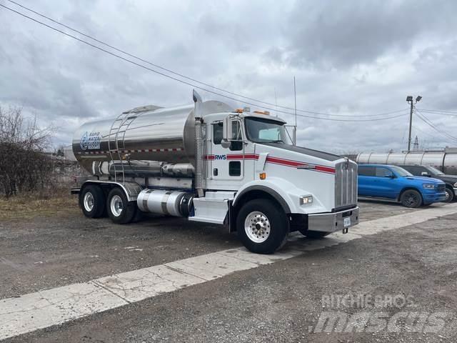 Kenworth T800 Vízszállító teherautók