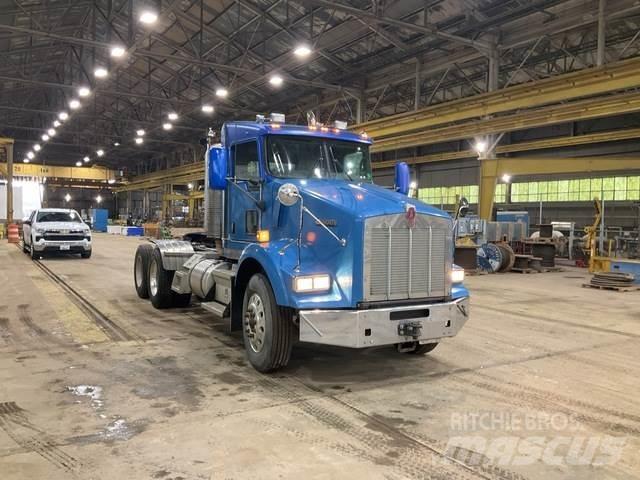 Kenworth T800 Nyergesvontatók