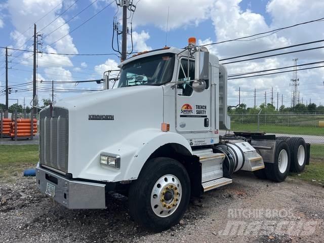 Kenworth T800 Nyergesvontatók