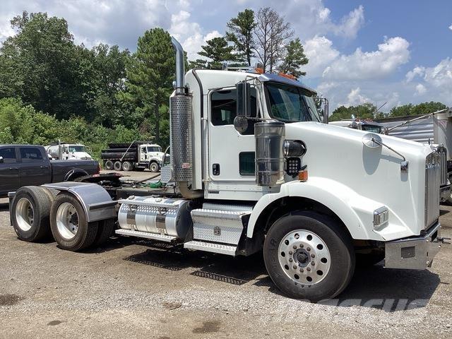 Kenworth T800 Nyergesvontatók