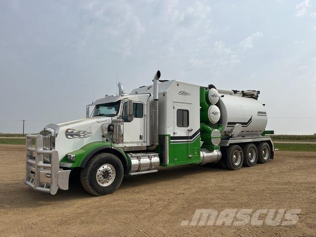 Kenworth T800 Lánctalpas kotrók