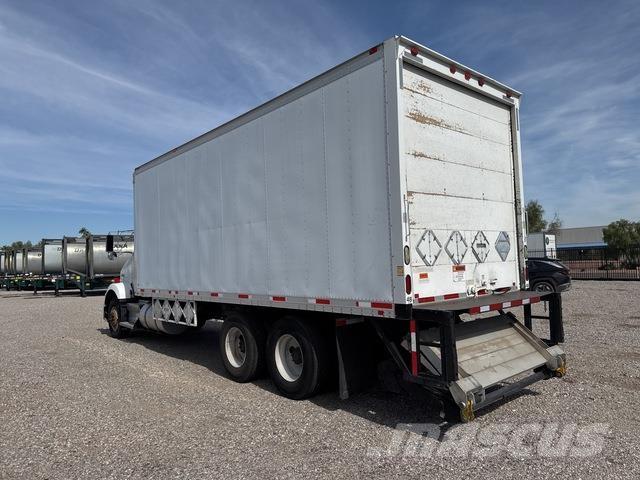 Kenworth T800 Dobozos teherautók