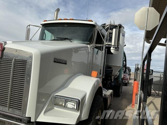 Kenworth T800 Lánctalpas kotrók