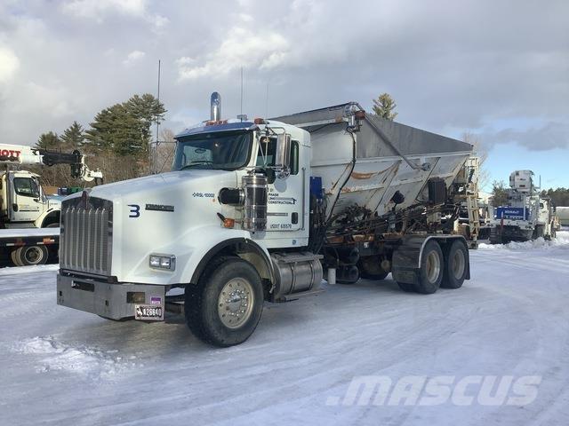 Kenworth T800 Betontörő gépek
