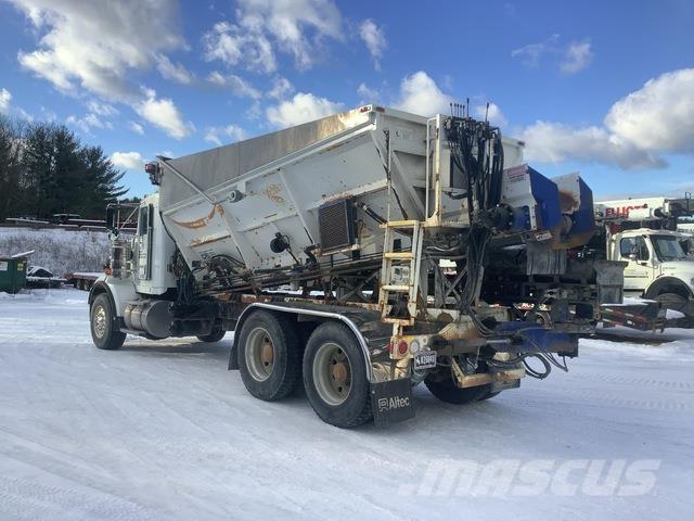 Kenworth T800 Betontörő gépek