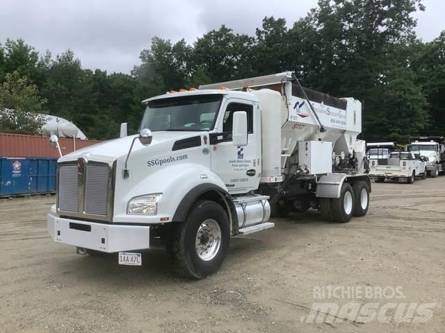 Kenworth T880 Betonkeverők/Betonpumpák