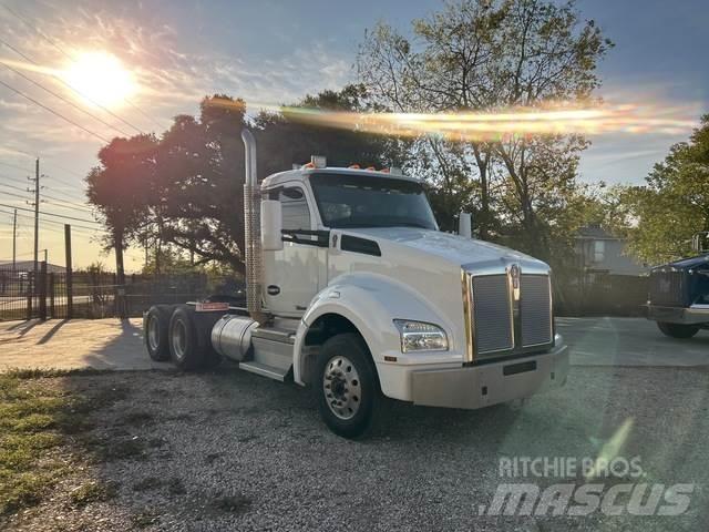 Kenworth T880 Nyergesvontatók