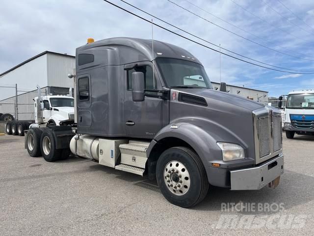 Kenworth T880 Nyergesvontatók