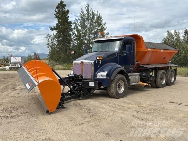 Kenworth T880 Hóeltakarítók