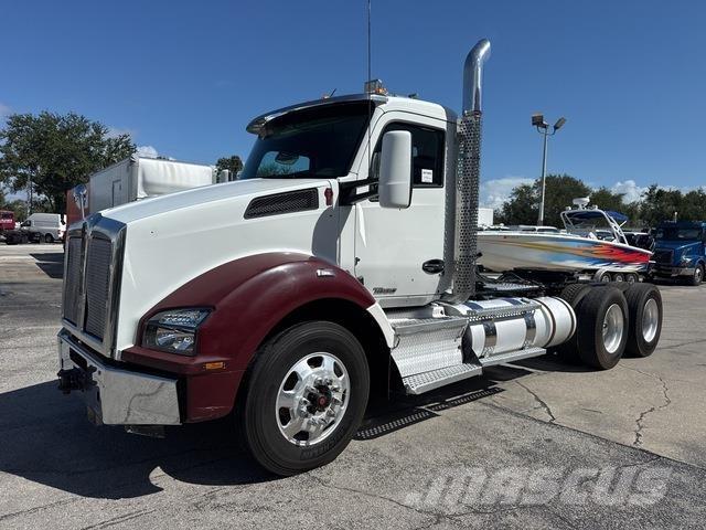 Kenworth T880 Nyergesvontatók