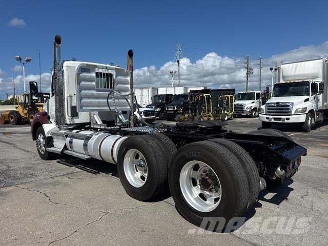 Kenworth T880 Nyergesvontatók