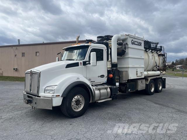 Kenworth T880 Lánctalpas kotrók