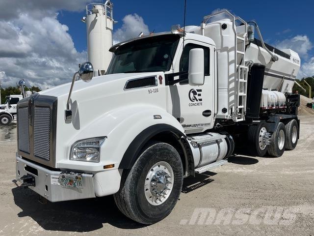 Kenworth T880 Betonkeverők/Betonpumpák