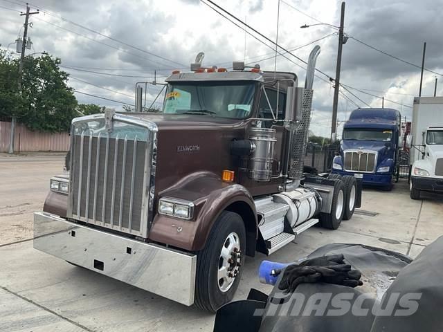 Kenworth W900 Nyergesvontatók