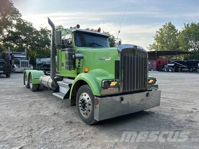 Kenworth W900 Nyergesvontatók