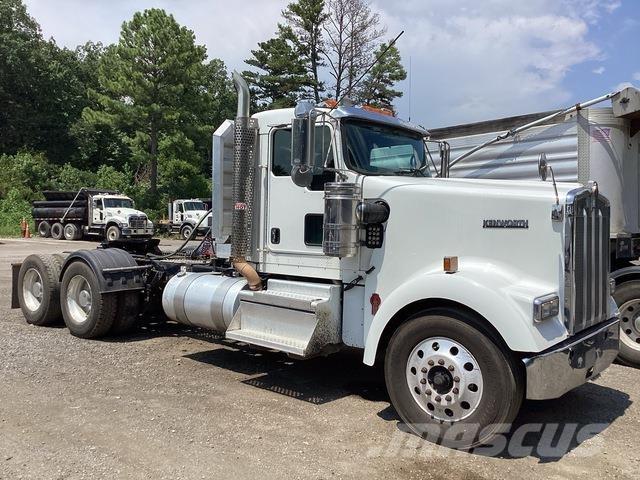 Kenworth W900 Nyergesvontatók