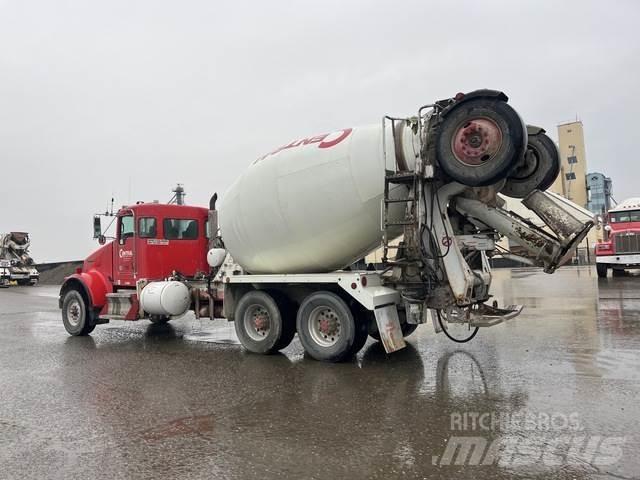 Kenworth W900B Egyéb