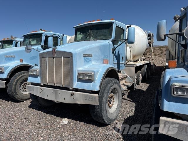 Kenworth W900B Egyéb