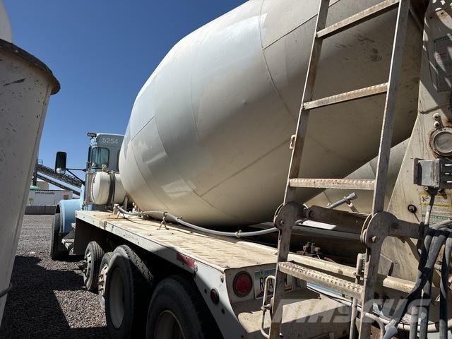 Kenworth W900B Egyéb