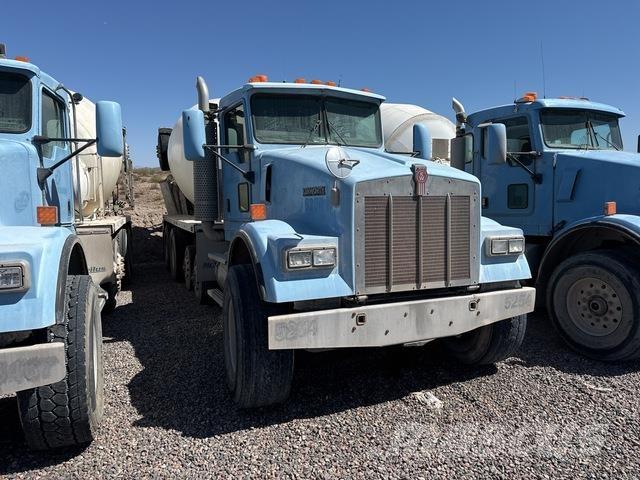 Kenworth W900B Egyéb