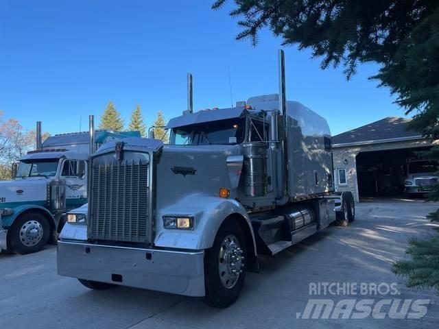 Kenworth W900L Nyergesvontatók