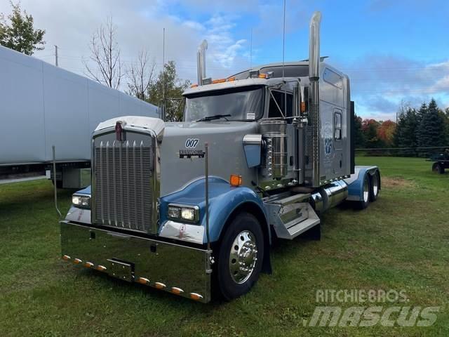 Kenworth W900L Nyergesvontatók