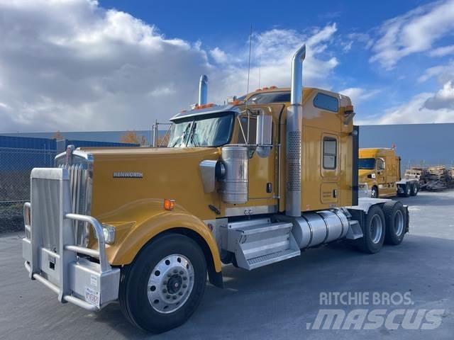 Kenworth W900L Nyergesvontatók