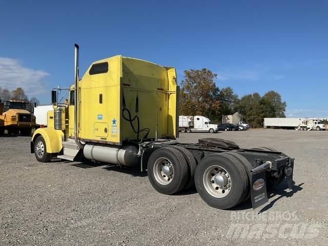 Kenworth W900L Nyergesvontatók