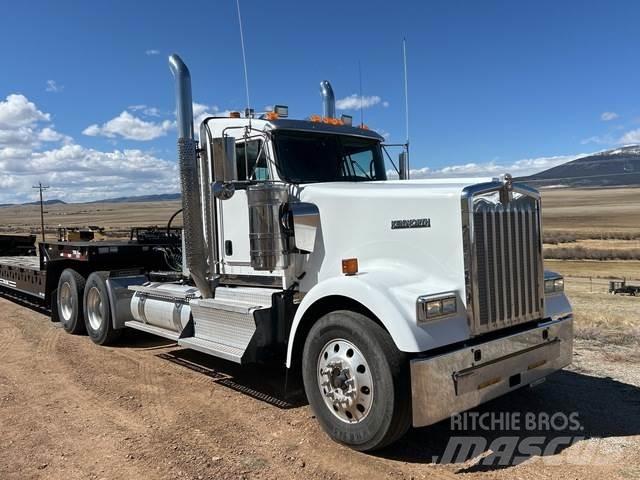 Kenworth W900L Nyergesvontatók