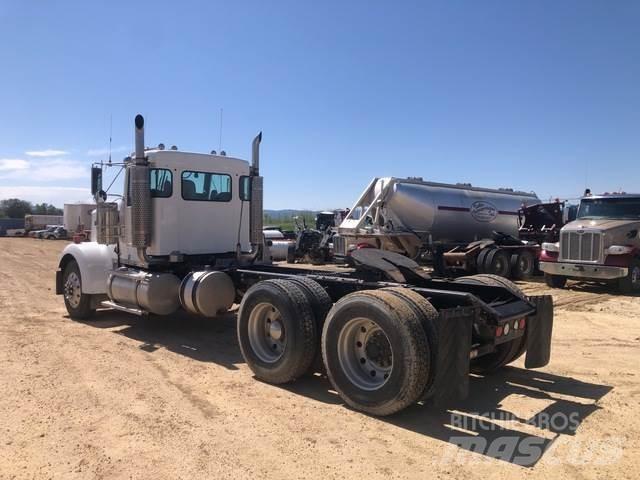 Kenworth W900L Nyergesvontatók