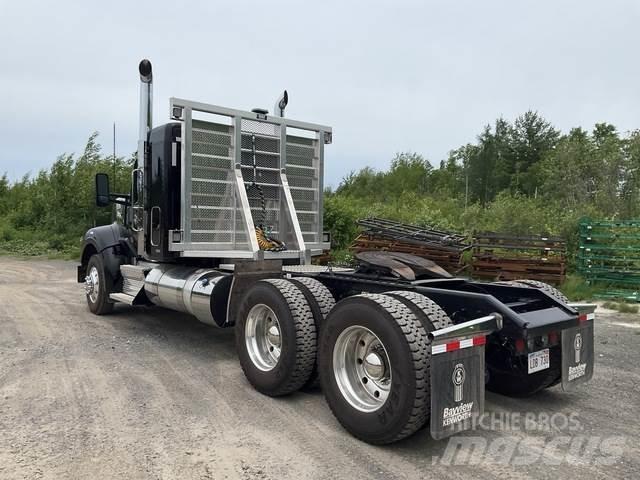 Kenworth W990 Nyergesvontatók