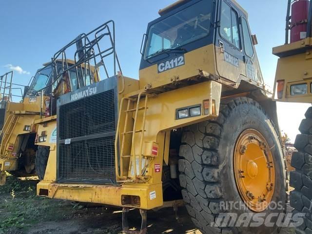 Komatsu 330M Csuklósdömperek