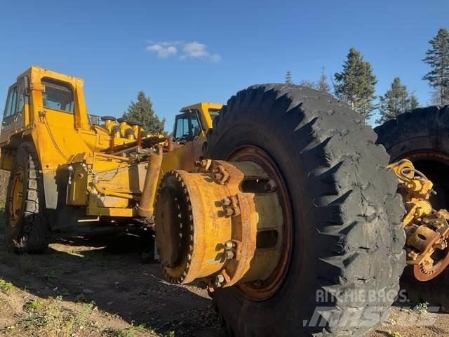 Komatsu 330M Csuklósdömperek