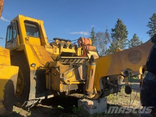 Komatsu 330M Csuklósdömperek