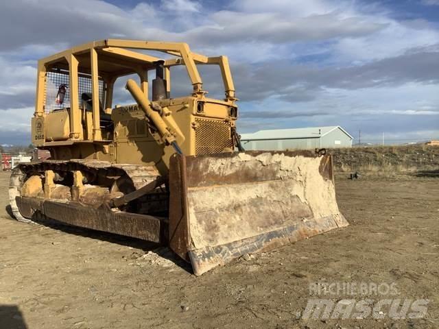 Komatsu D65E-6 lánctalpas dózerek
