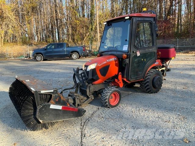 Kubota BX2380 Kompakt traktorok
