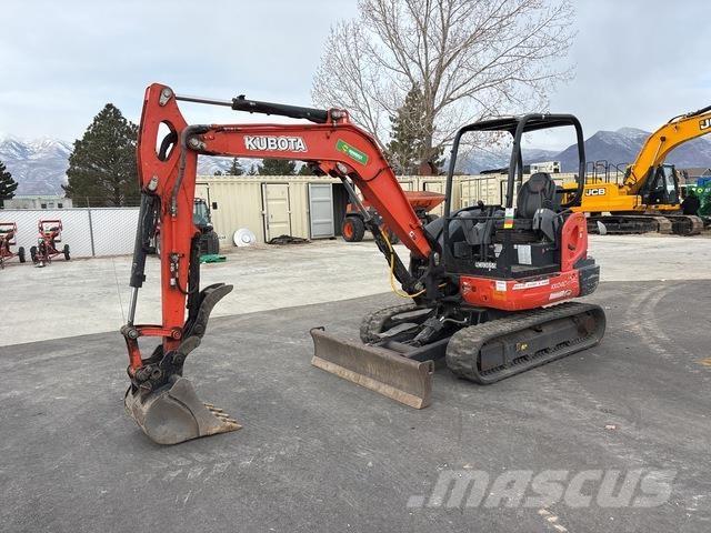 Kubota KX040 Lánctalpas kotrók