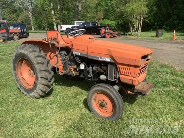 Kubota L285 Traktorok