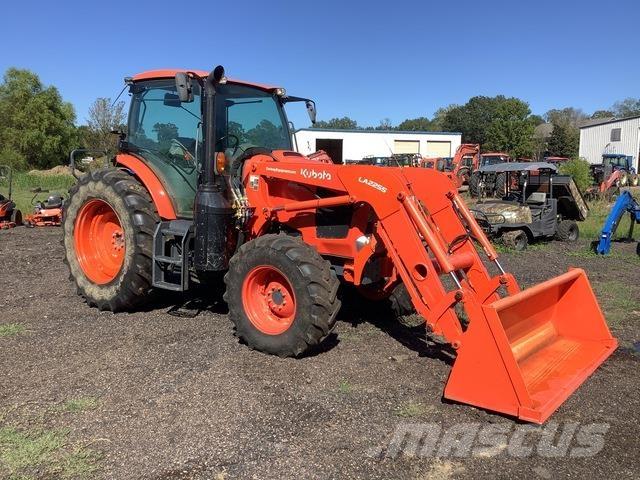 Kubota M6-141 Kompakt traktorok