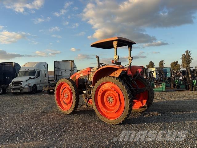 Kubota M69101D Kompakt traktorok