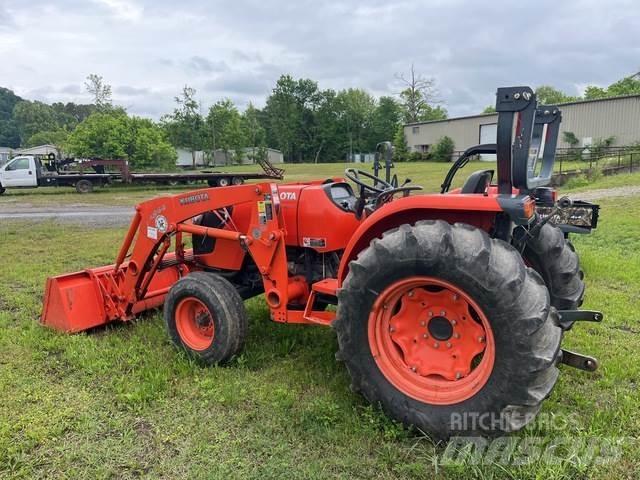 Kubota MX4700F Kompakt traktorok