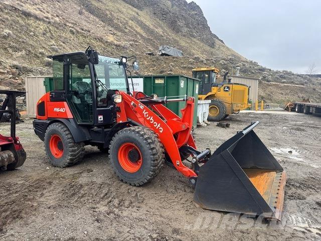 Kubota R640 Gumikerekes homlokrakodók