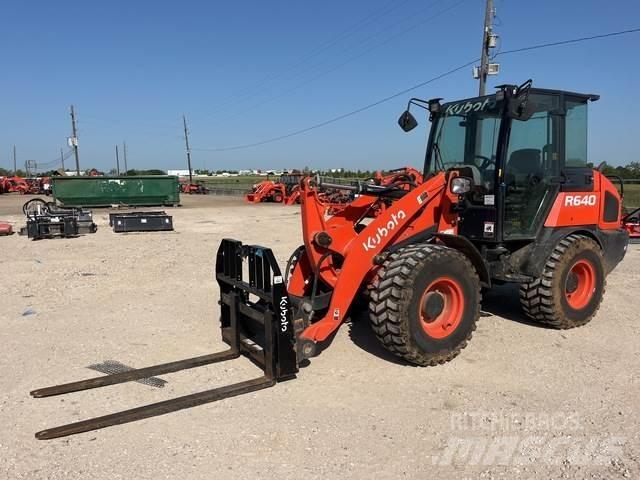 Kubota R640R43 Gumikerekes homlokrakodók
