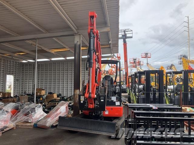 Kubota U35-4R1 Lánctalpas kotrók