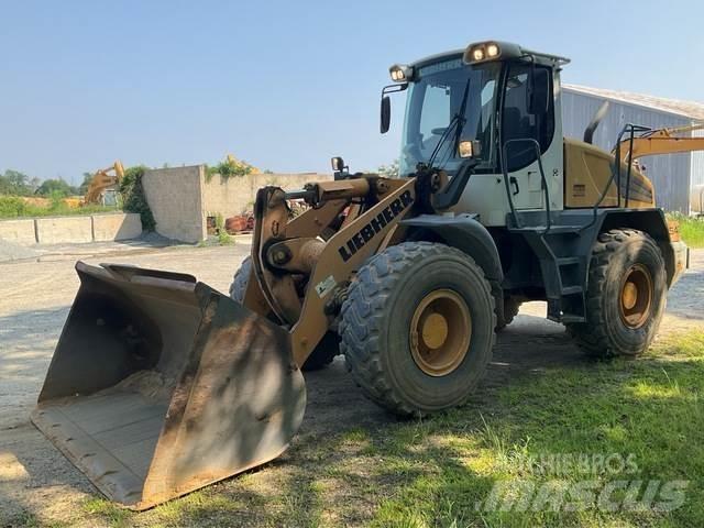 Liebherr L542 Gumikerekes homlokrakodók