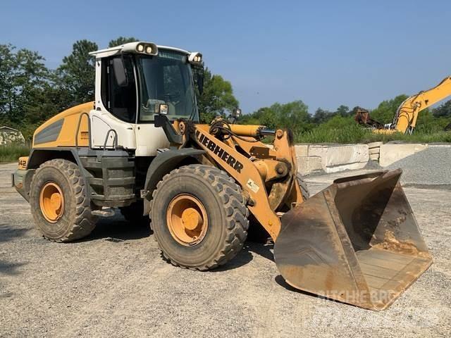 Liebherr L542 Gumikerekes homlokrakodók