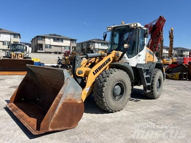Liebherr L546 Gumikerekes homlokrakodók