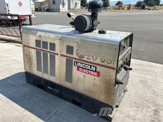 Lincoln DC600 Heggesztő berendezések