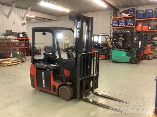 Linde E18 Elektromos targoncák